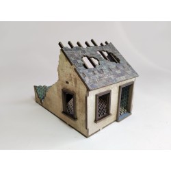 edificio derruido con escalera